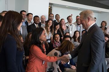 Al Gore Greeting a trainee